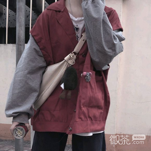 长发时尚清纯女生头像