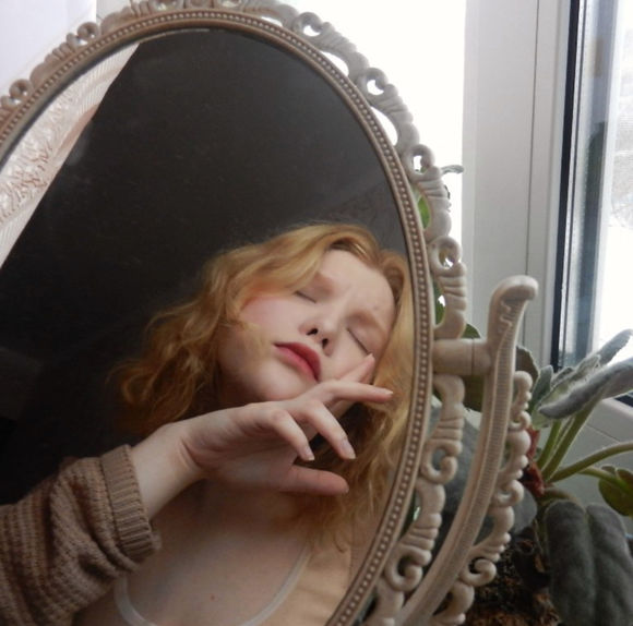 清新可爱佛系女生头像