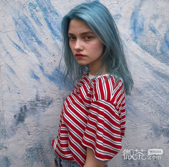 深沉时尚性感女生头像