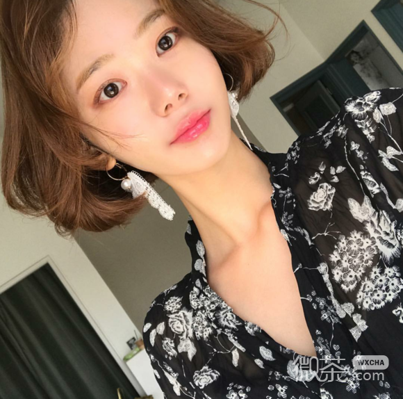 性感成熟深沉女生头像