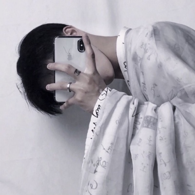 个性帅气的微信丧气男生头像