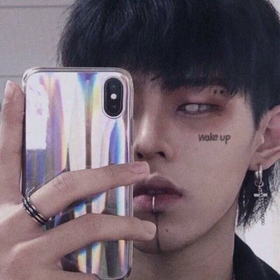 个性帅气的微信丧气男生头像