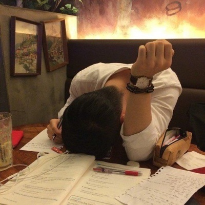 个性帅气的微信丧气男生头像