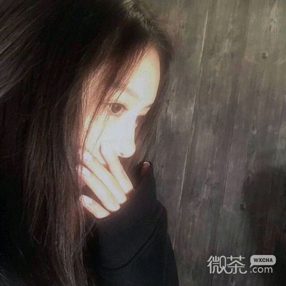 阳光深沉御姐时尚女生头像