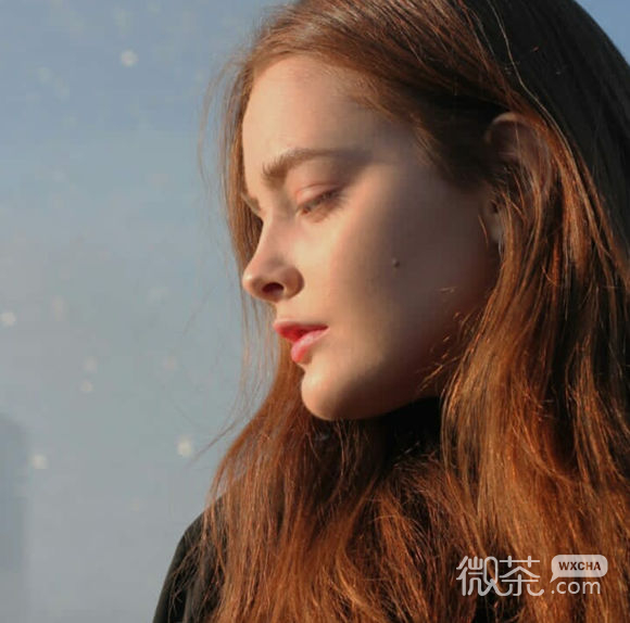 深沉性感女生头像