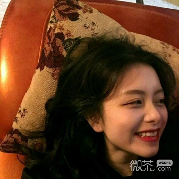 阳光深沉御姐时尚女生头像