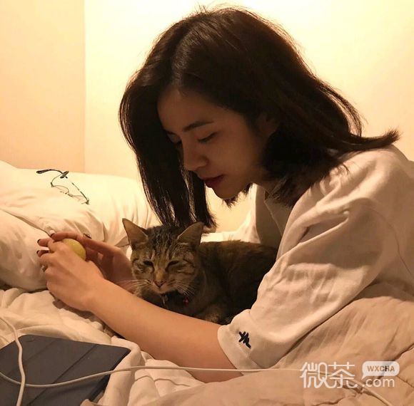 性感阳光沧桑女生头像