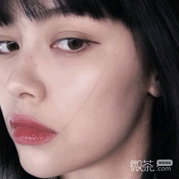 微信佛系时尚御姐女生头像