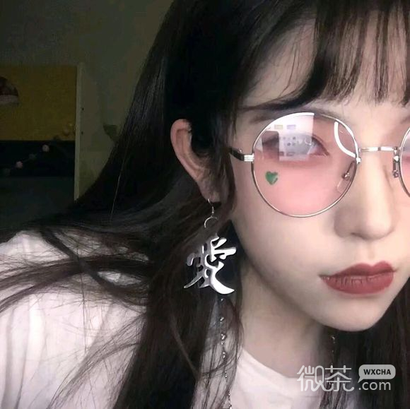 性感阳光沧桑女生头像