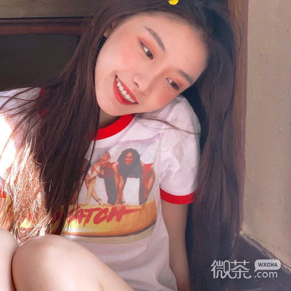 微信佛系时尚御姐女生头像
