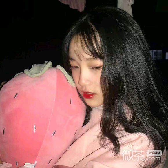 阳光深沉御姐时尚女生头像