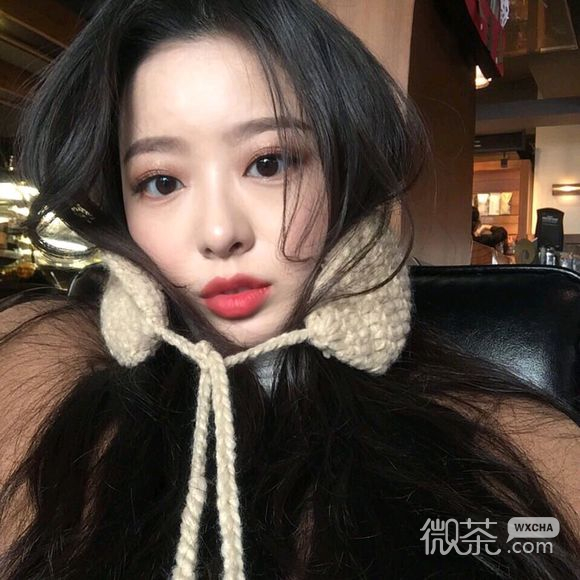阳光深沉御姐时尚女生头像