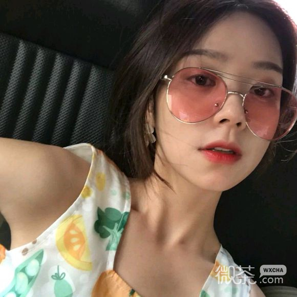 成熟高冷阳光是女生头像