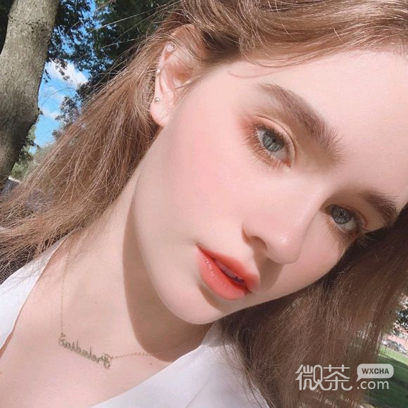 成熟高冷阳光是女生头像