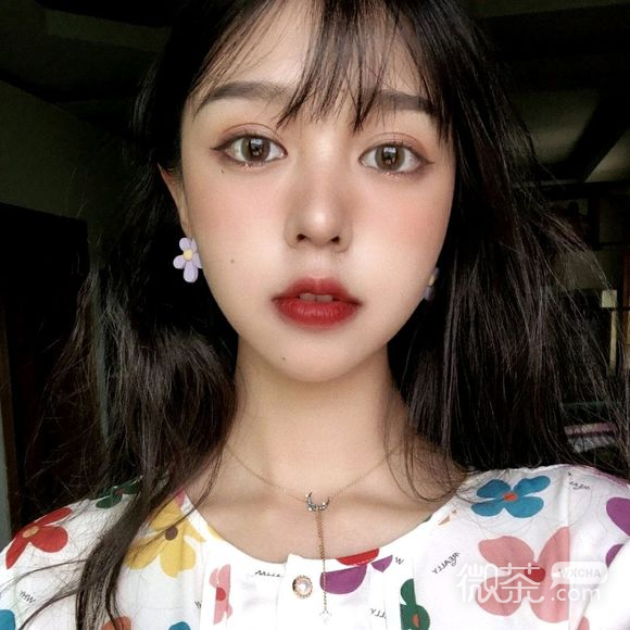 成熟高冷阳光是女生头像