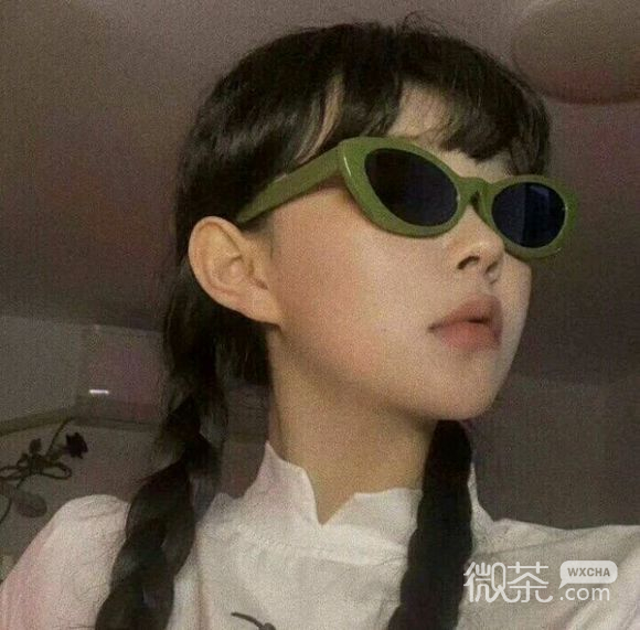 成熟高冷阳光是女生头像
