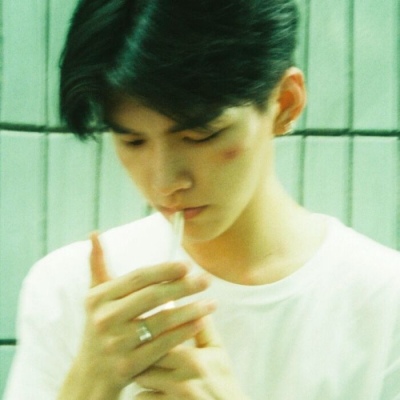 帅气好看的微信鲜肉男生头像