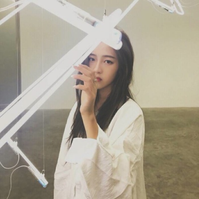 狂野霸气的微信女生头像