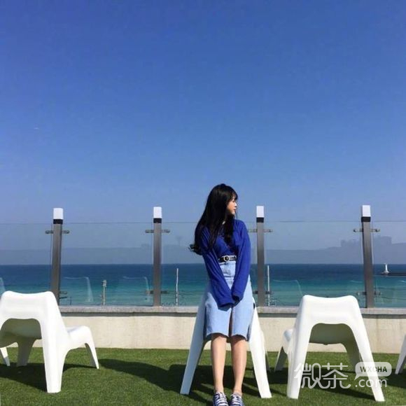 ·清纯时尚长发女生头像