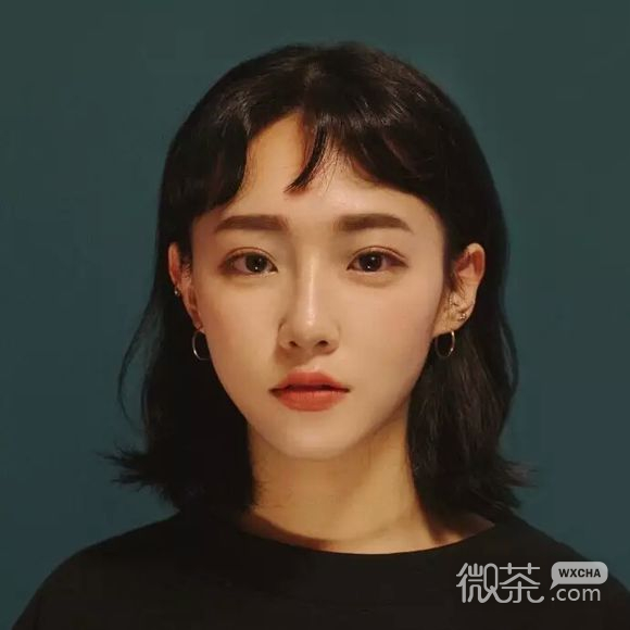 微信时尚高冷女生头像