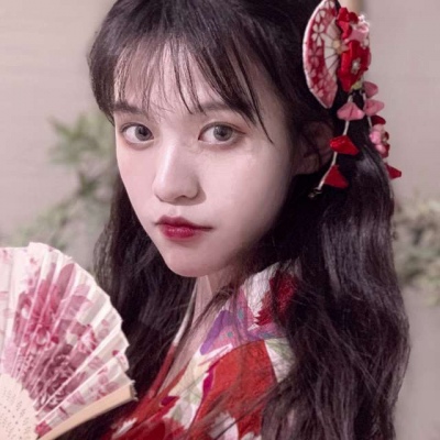 文艺长发女生头像