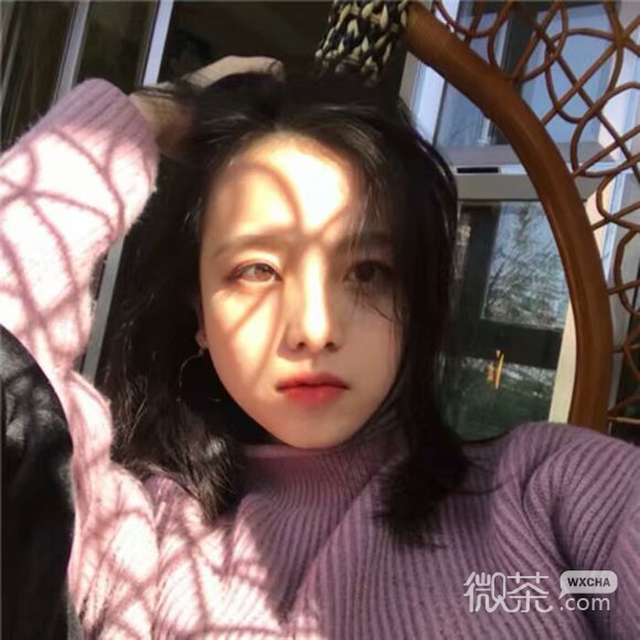 微信时尚高冷女生头像