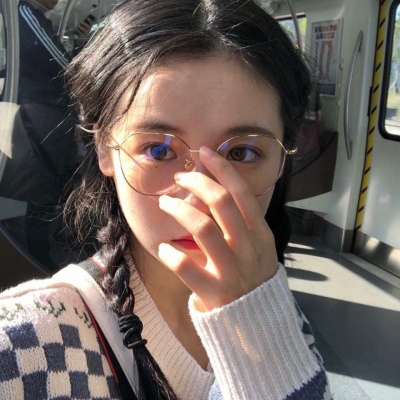 文艺长发女生头像