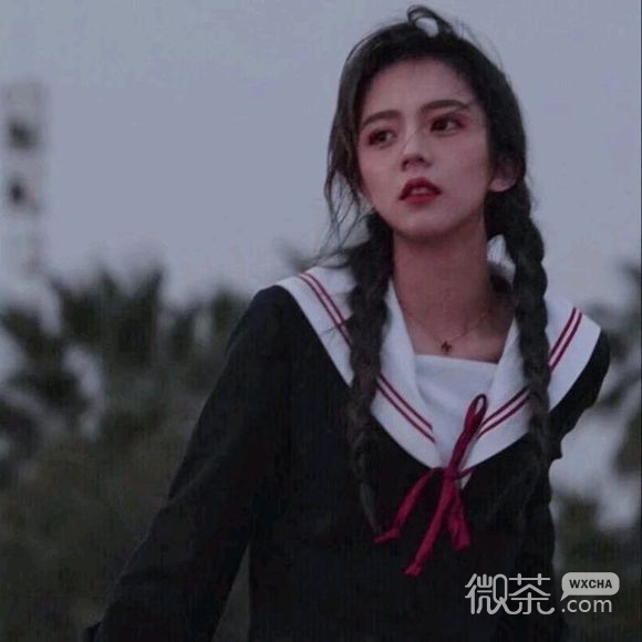 微信深沉洒脱网红女生头像