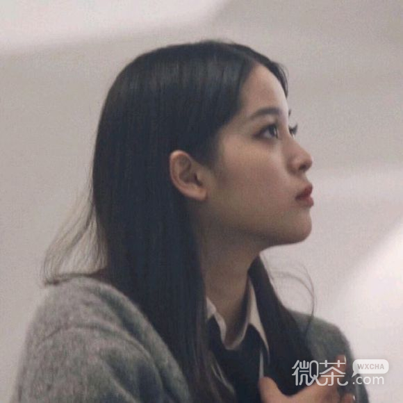 微信深沉洒脱网红女生头像
