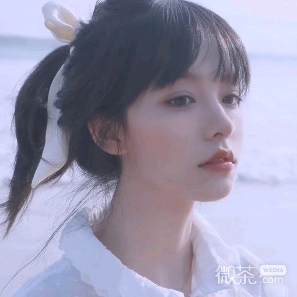 微信深沉洒脱网红女生头像