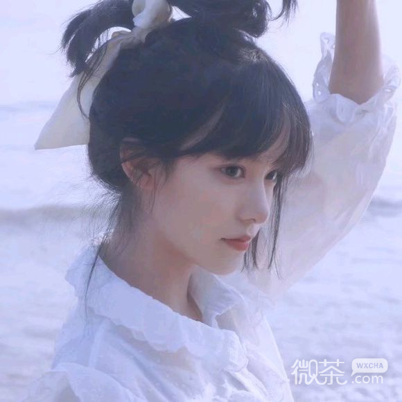 微信深沉洒脱网红女生头像