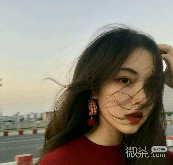微信深沉傲娇女生头像