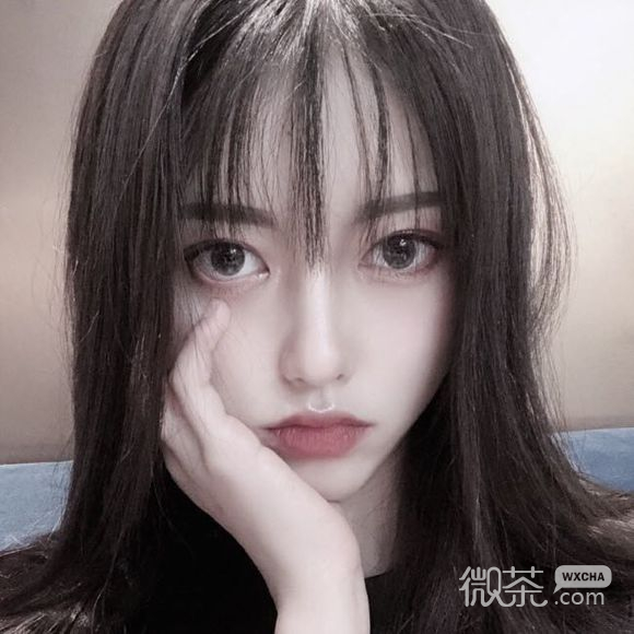 时尚激萌洒脱女生头像