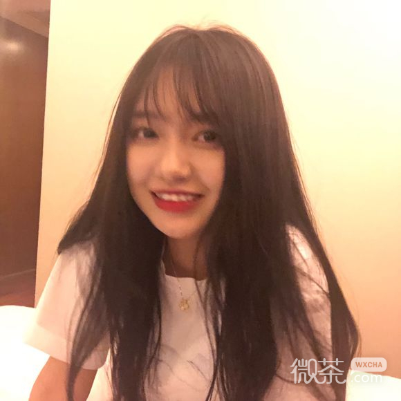 时尚激萌洒脱女生头像