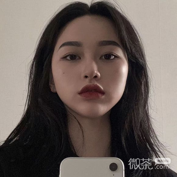 时尚激萌洒脱女生头像