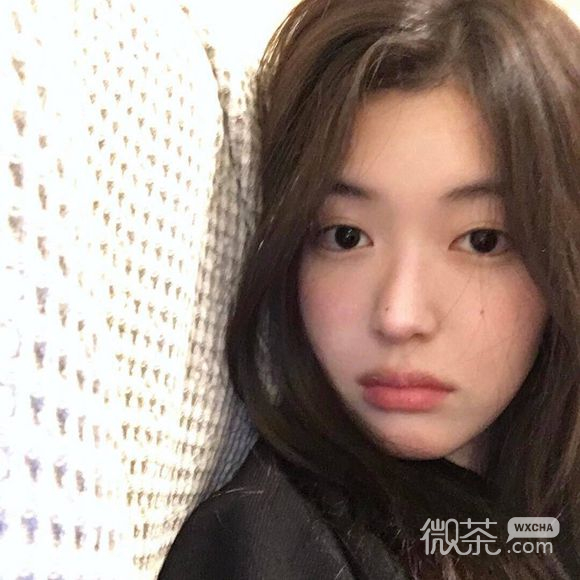 时尚激萌洒脱女生头像