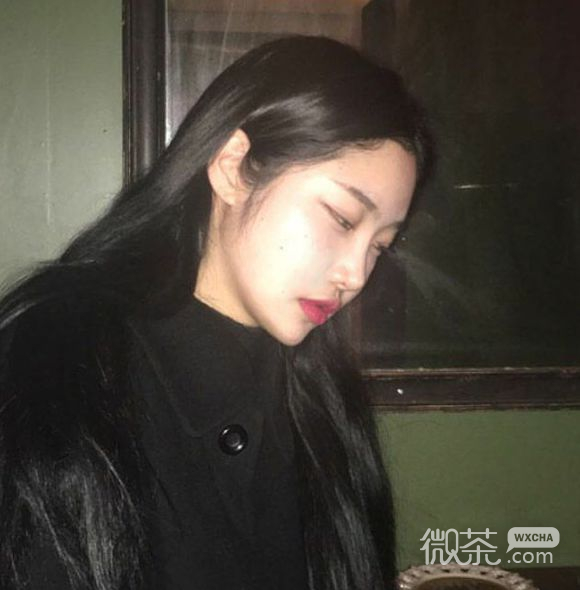 洒脱激萌女生头像