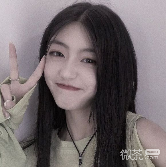 时尚激萌洒脱女生头像