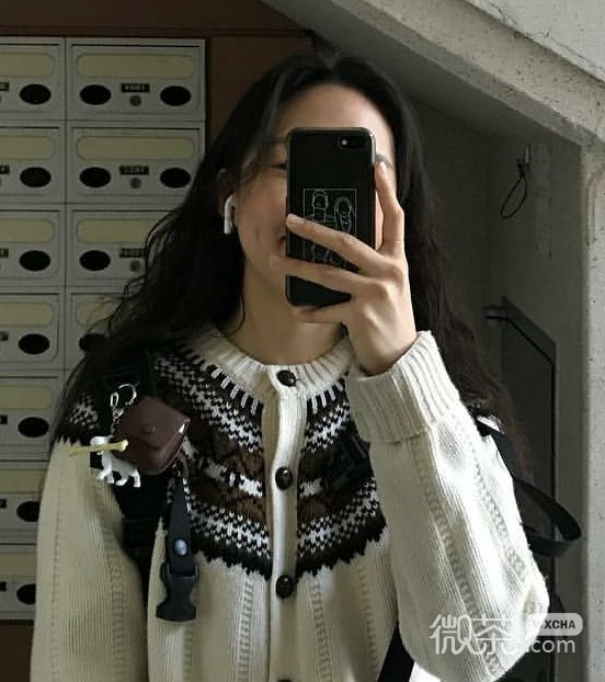 洒脱激萌女生头像