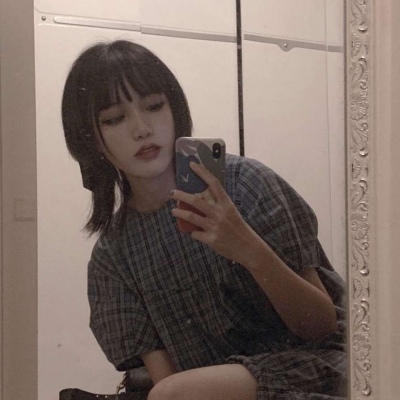 狂拽酷炫吊炸天的微信霸气女生头像