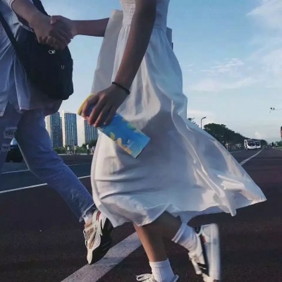 奇葩搞怪的微信真人情侣头像