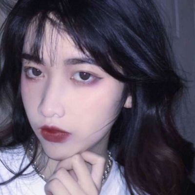 狂拽酷炫吊炸天的微信霸气女生头像