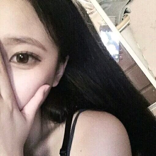 伤感长发时尚女生头像