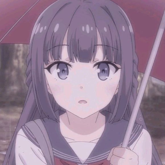 傲娇长发时尚女生头像