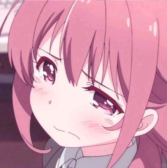 傲娇长发时尚女生头像