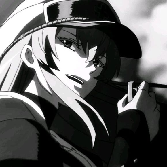 傲娇长发时尚女生头像