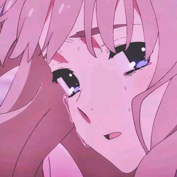 傲娇长发时尚女生头像