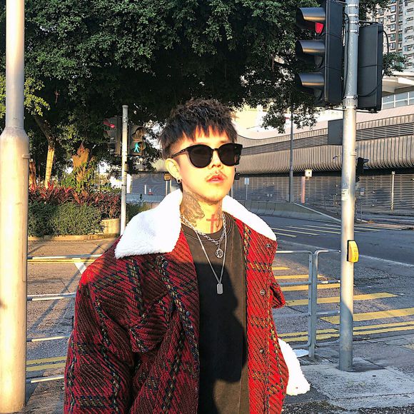 时尚文艺高冷深沉女生头像