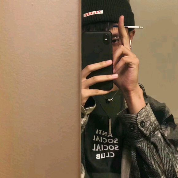 时尚文艺高冷深沉女生头像