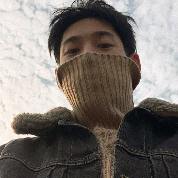 时尚文艺高冷深沉女生头像